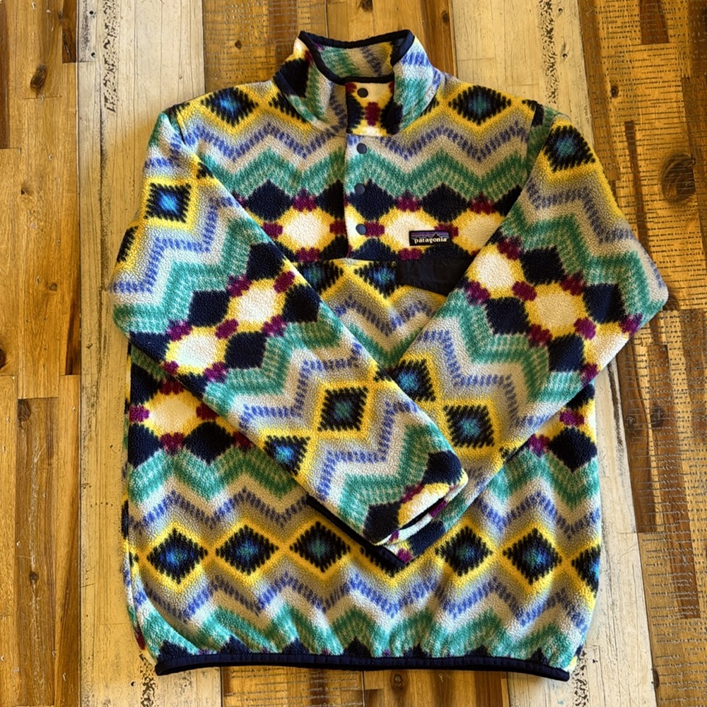 Patagonia Synchilla Timber Twist lightweight pullover.  Size medium.